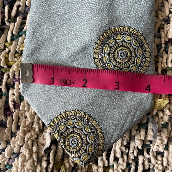 Lilly Dache men's light blue 60s 1970s medallion wide necktie polyester New - Picture 8 of 9